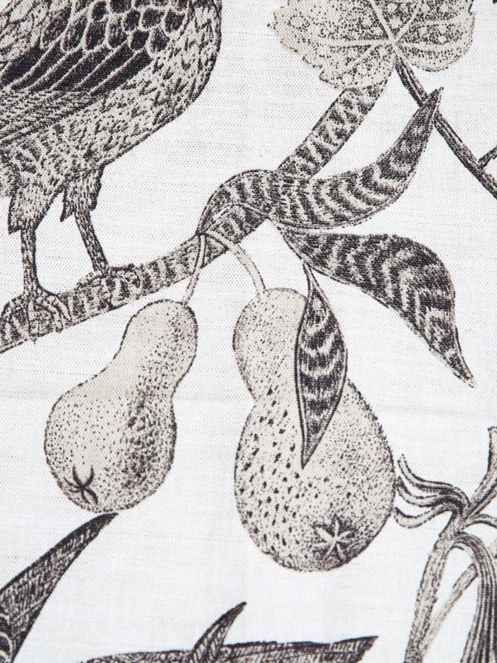 LEE BEHREN Vintage 'Katmandu' Botanical Bird Linen/Cotton Blend Designer Fabric - Picture 6 of 12